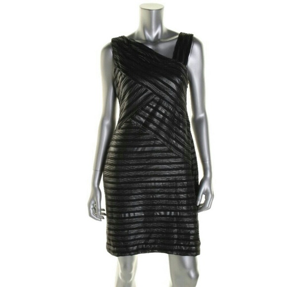 Robbie Bee Black & Silver Metallic Sleeveless Dres
