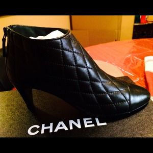 Short Boots CHANEL