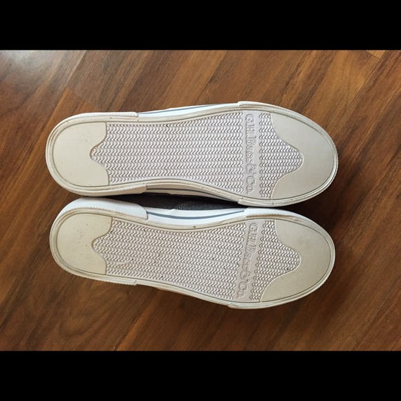 G.H. Bass Women's Sneakers size 7.5 - Picture 3 of 3