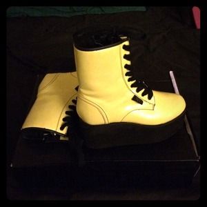 Neon Yellow Platforms