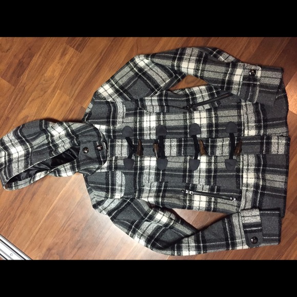 Juniors plaid winter coat. Size small