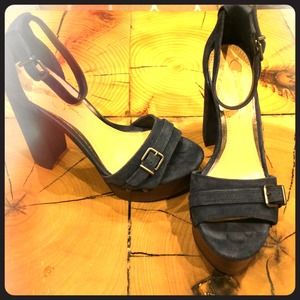 *REDUCED* Jessica Simpson platform sandals