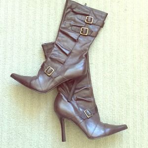 Sketchers leather ankle boots