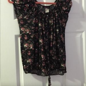 Floral Print Tied Shirt