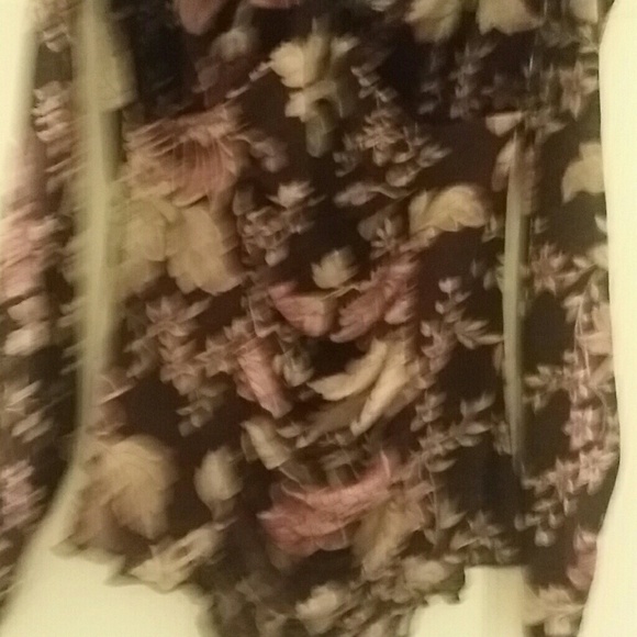 Cute Express Top Size XS - Picture 3 of 3