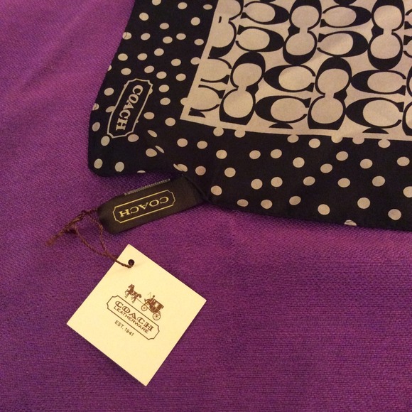 Coach Accessories - 🎉PRICE REDUCED🎉 AUTHENTIC COACH SCARF