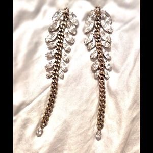 NWOT MACYS Gold Chain Tear Drop Earrings
