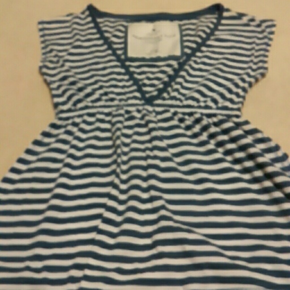❌SOLD❌Navy/white striped shirt.