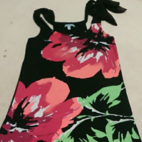 ❌SOLD❌Charlotte Russe. Super comfy shirt🌸