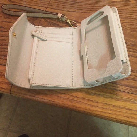 **SOLD Michael kors wristlet