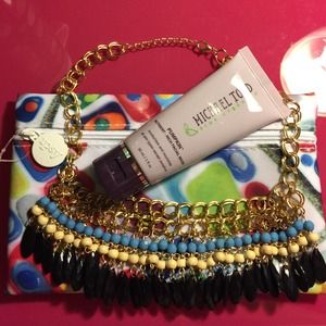 Artsy Girl Essentials