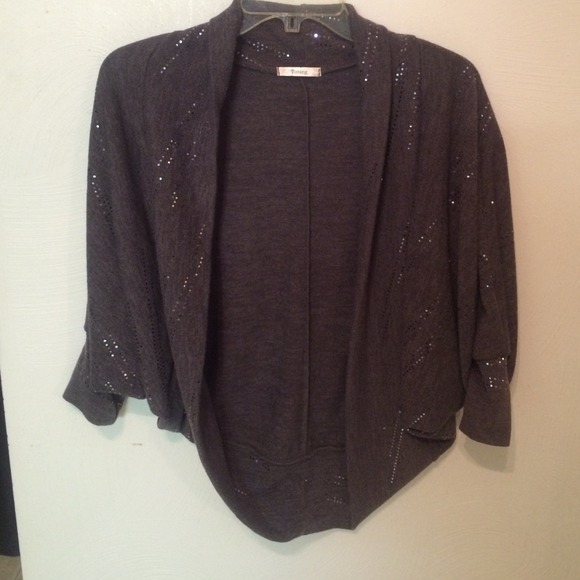 Grey sweater with small sequins