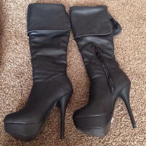 Black Faux Leather Knee Boots!