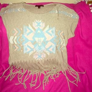 Over size fringe shirt