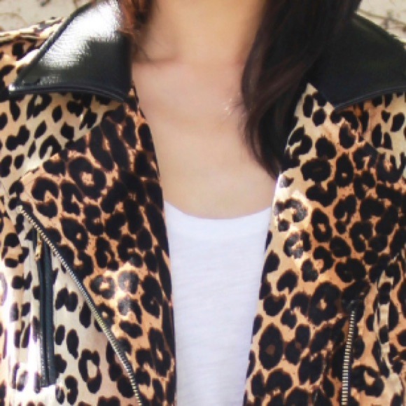 Animal Print Vest with Faux Leather Collar/Detail - Picture 2 of 4