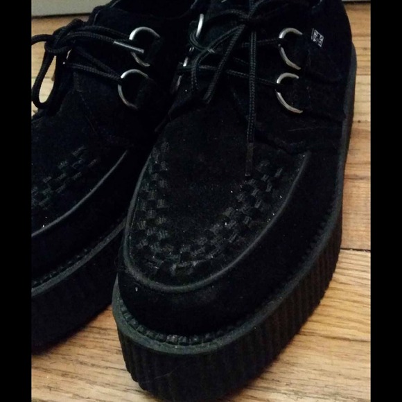 A7757 black suede mondo creepers