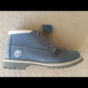 Side view of tims selling