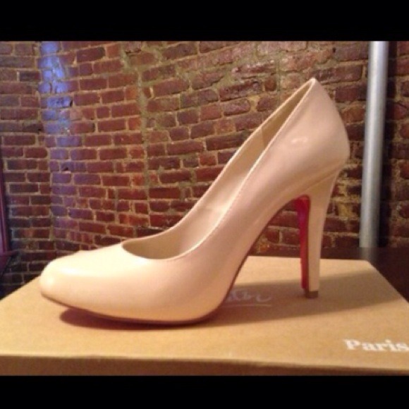 Louboutin size 40