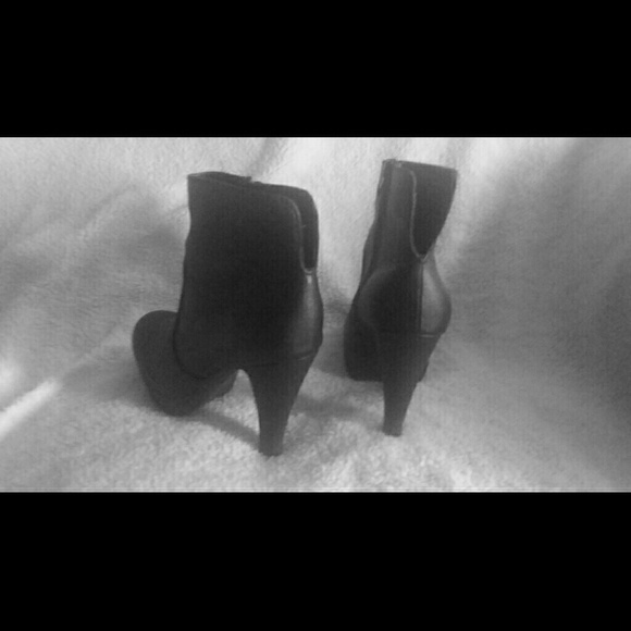 G-catch Boots - Picture 1 of 3