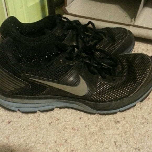 Nike Pegasus 29 tennis shoes