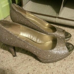 Gold homecoming shoes