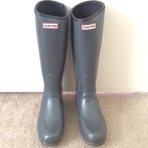 Grey Hunter Rain Boots Size 7