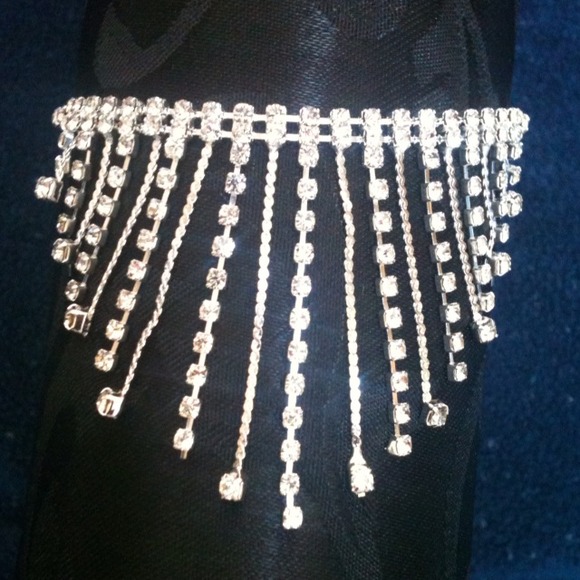 CRYSTAL FRINGE ANKLET - Picture 3 of 3