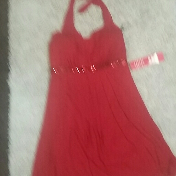 Red Dress - Picture 2 of 3