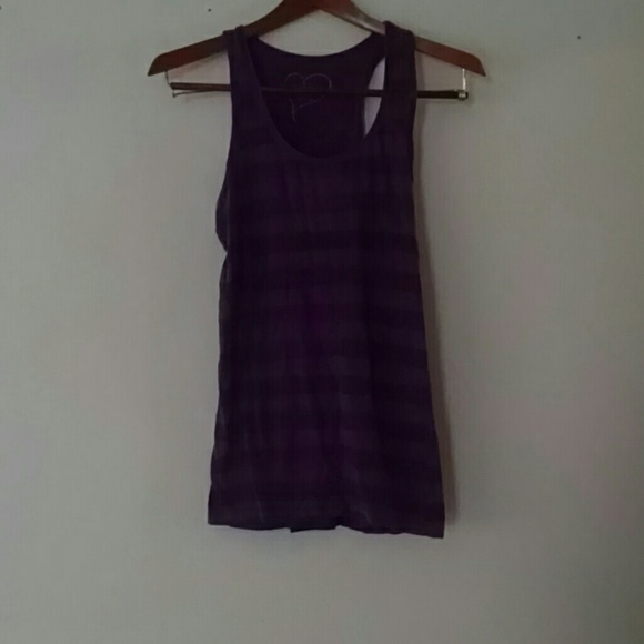 Basic layering tank - Picture 1 of 1