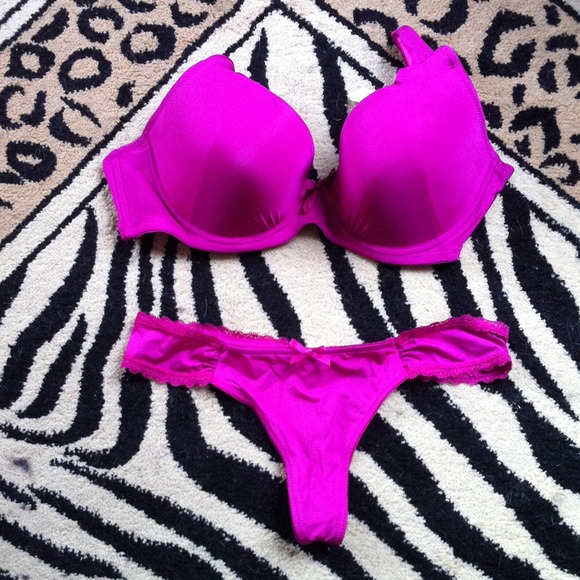 FINAL PRICE! NWOT Bra and panty set