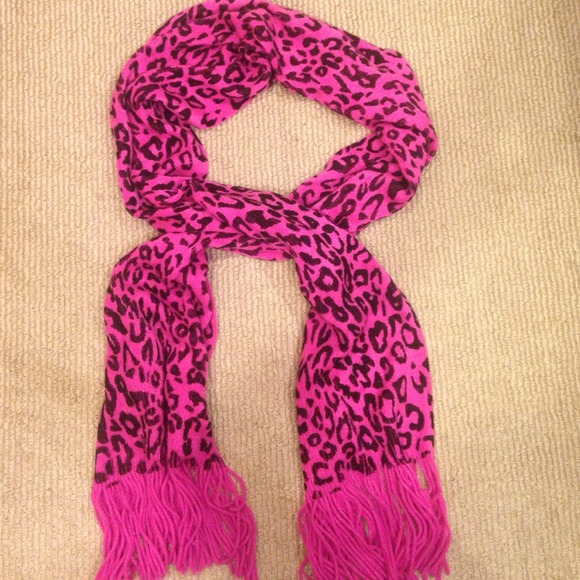 Leopard printed pink scarf by Kirra