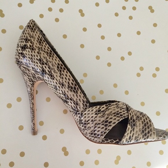 Make an offer 💕Tory Burch Python Heels - Picture 3 of 4