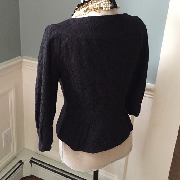 Black lace peplum blazer - Picture 2 of 4