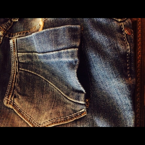 🔒SOLD Distressed skinny jeans🔒 - Picture 2 of 4