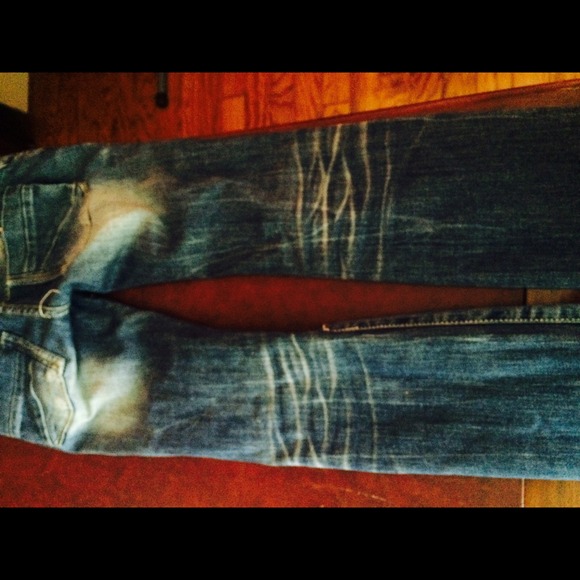 🔒SOLD Distressed skinny jeans🔒 - Picture 3 of 4