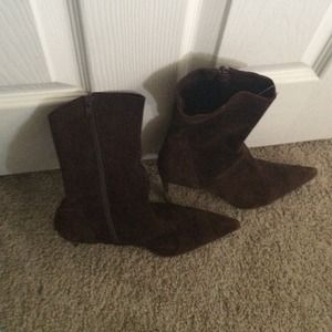 Kenneth Cole pointy heels worn once