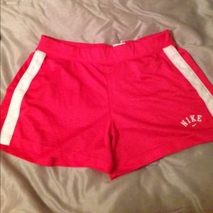 Nike shorts size XL.