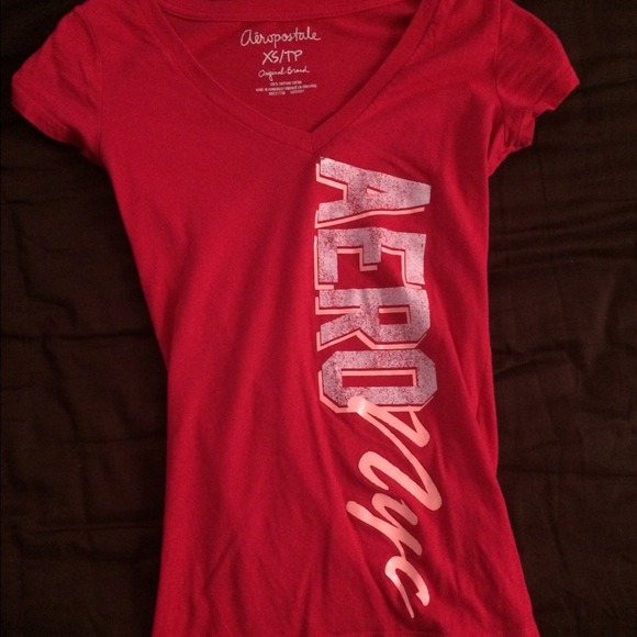 Aeropostale V-neck