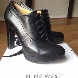 Nine West black booties