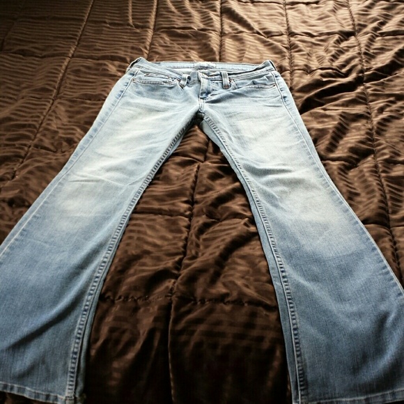 Light wash American Eagle size 2 petite stretch