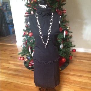 Gorgeous 2 pieces elegant collection.