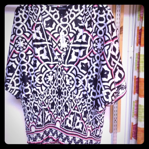 hunza black single women Hand made, full embroidery work on it, traditional cap also known as iraghi in local language brushaski to buy online contact : +92-342-5330263 a. hunza black single women Hand made, full embroidery work on it, traditional cap also known as iraghi in local language brushaski to buy online contact : +92-342-5330263 a.