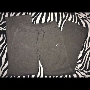 Nike Sweatpants