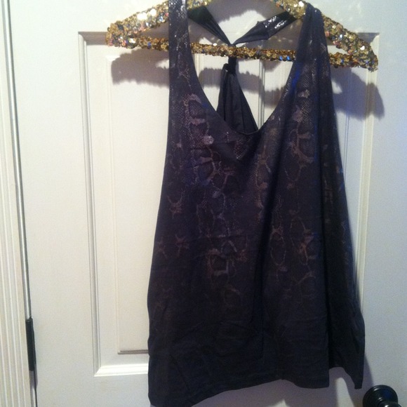 Gray snake print tank