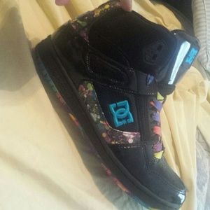 I am selling DC brand high tops.