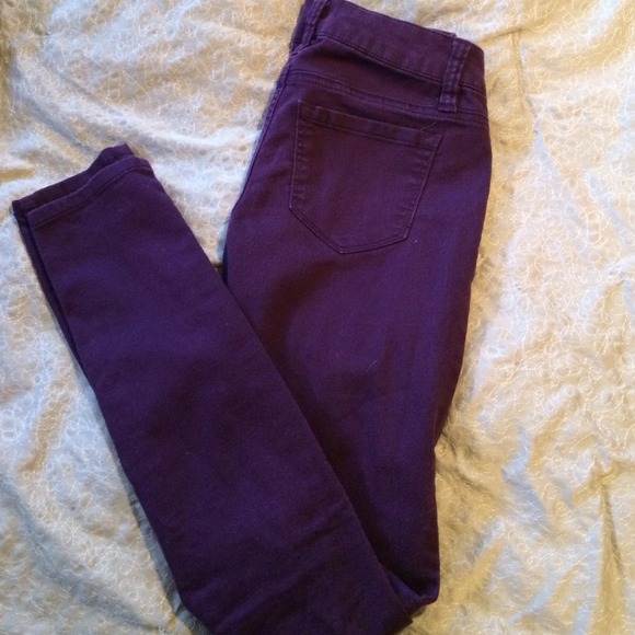 SOLD Plum Jeggings! - Picture 1 of 2