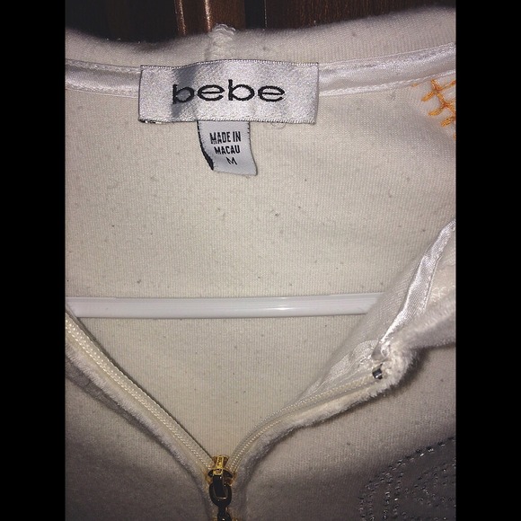 Bebe 2piece - Picture 2 of 4