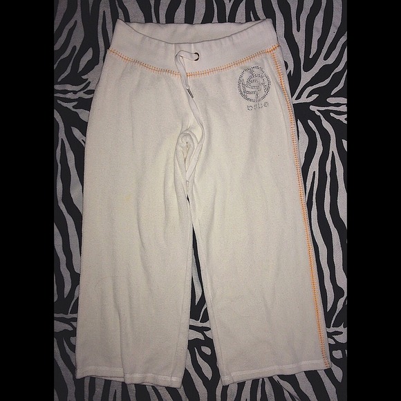 Bebe 2piece - Picture 3 of 4