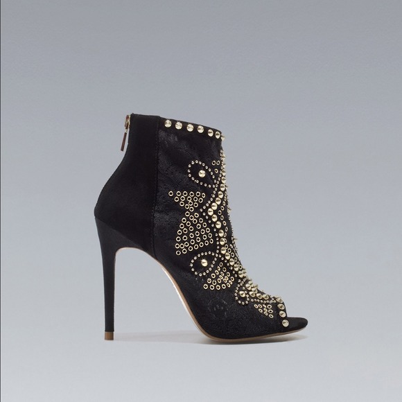 🎉Sold🎉 Zara Leather Gold Studded Boot - Picture 1 of 4
