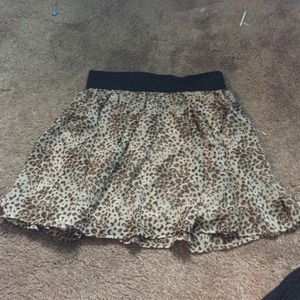 leopard print skirt